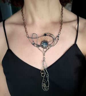 Bullet cussings flowers necklace 