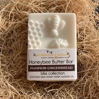 Image 1 of Pumpkin Gingerbread Honeybee Butter Bar