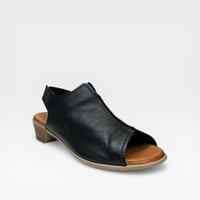 Image 3 of ROAMERS MABEL BLACK