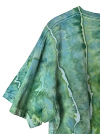 Image 11 of L Adult Cotton Tee in Verdant Geode Ice Dye