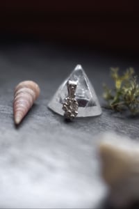 Image 1 of Môr: Gwyran Pendant