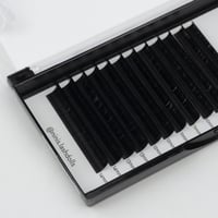 Image 2 of Easy Fan Lashes - Matt & Dark (CC Curl)