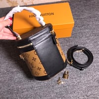Image 7 of BUCKET LIST PURSE