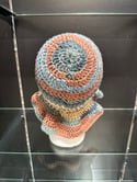 crochet bucket hat with wavy brim B