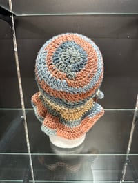 Image 3 of crochet bucket hat with wavy brim B