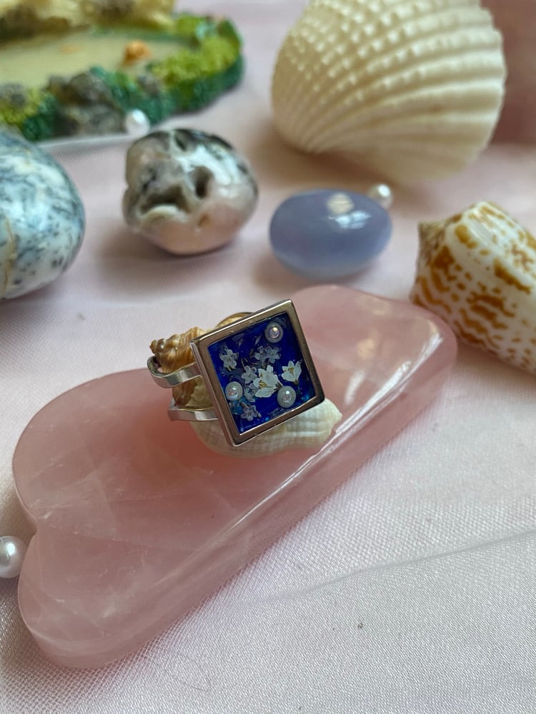 Image of Floral Blues Ring 