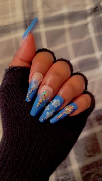 Image 4 of Nails - Long (Blue)