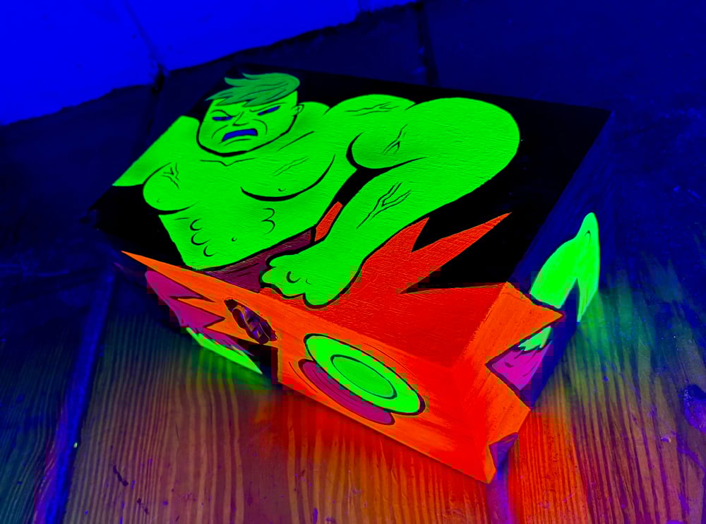 Image of Incredible Yo-Yo Hulk wood box 8x5x4
