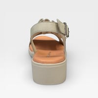 Image 4 of DJANGO & JULIETTE MALIKA ALMOND