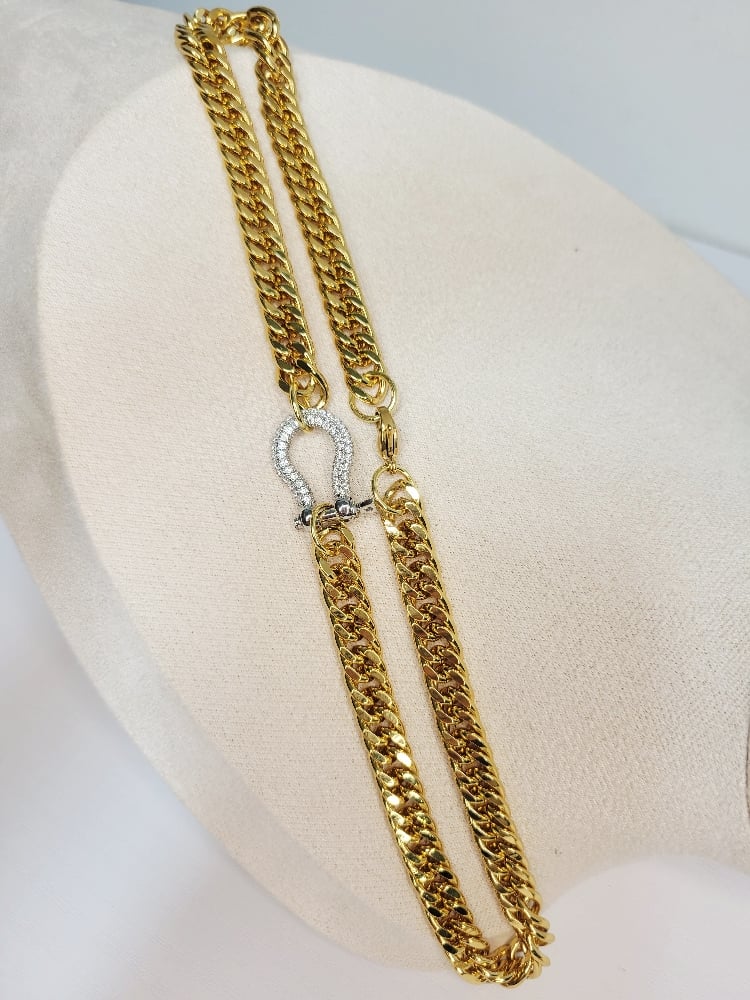 Image of Babe Necklace 