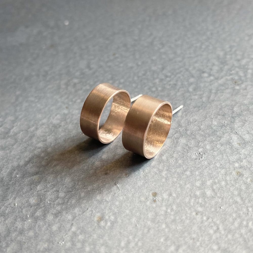 Image of Circle Studs (light bronze)