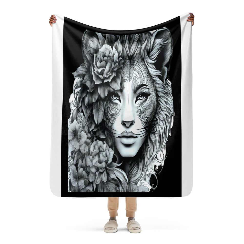 Sherpa Blanket Lion Woman
