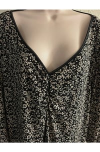 Image 2 of New 1X Max Studio Top #787*9