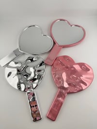 Chrome handheld mirror 🩷🤍