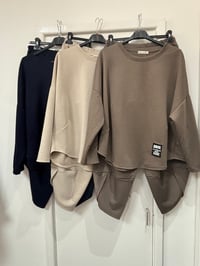 Image 2 of Scuba Fabric Barrel Bottom Sets 