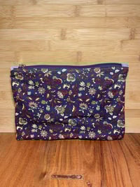 Image 2 of Pochette jeans fleuri 