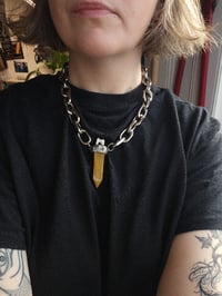 Image 5 of Tigers eye and fox tooth chunky necklace