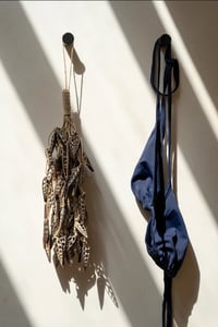 Image 2 of Pompon en coquillages 