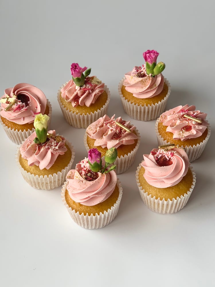 Image of PERSONALISED CUPCAKES