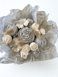 Image 2 of wax melt bouquets 