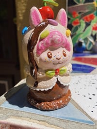 Image 1 of Neo-“Dolly”-Ton • A Rini Cake Collab