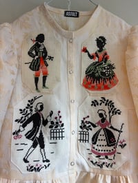 Image 2 of Love is in the air (s/m)