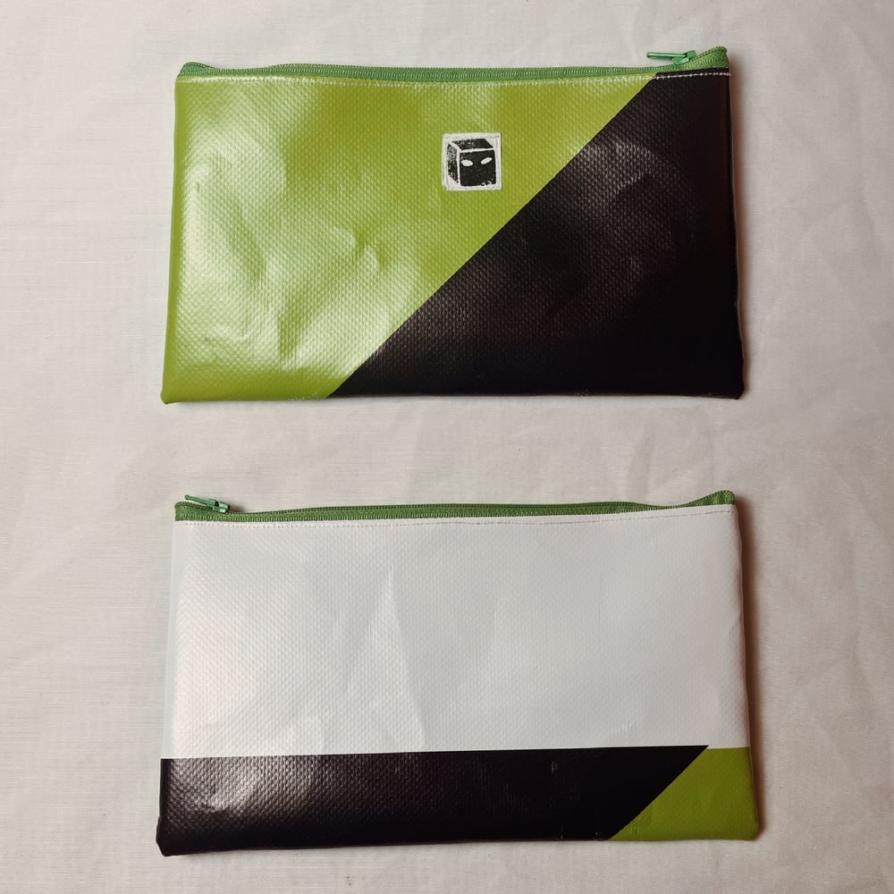 Image of BANNER UNI-BAG 7