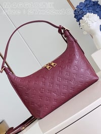 Image 4 of LV Sac Sport Bag