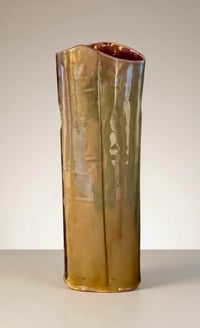 Image 3 of “Iris” reduction lustre vase