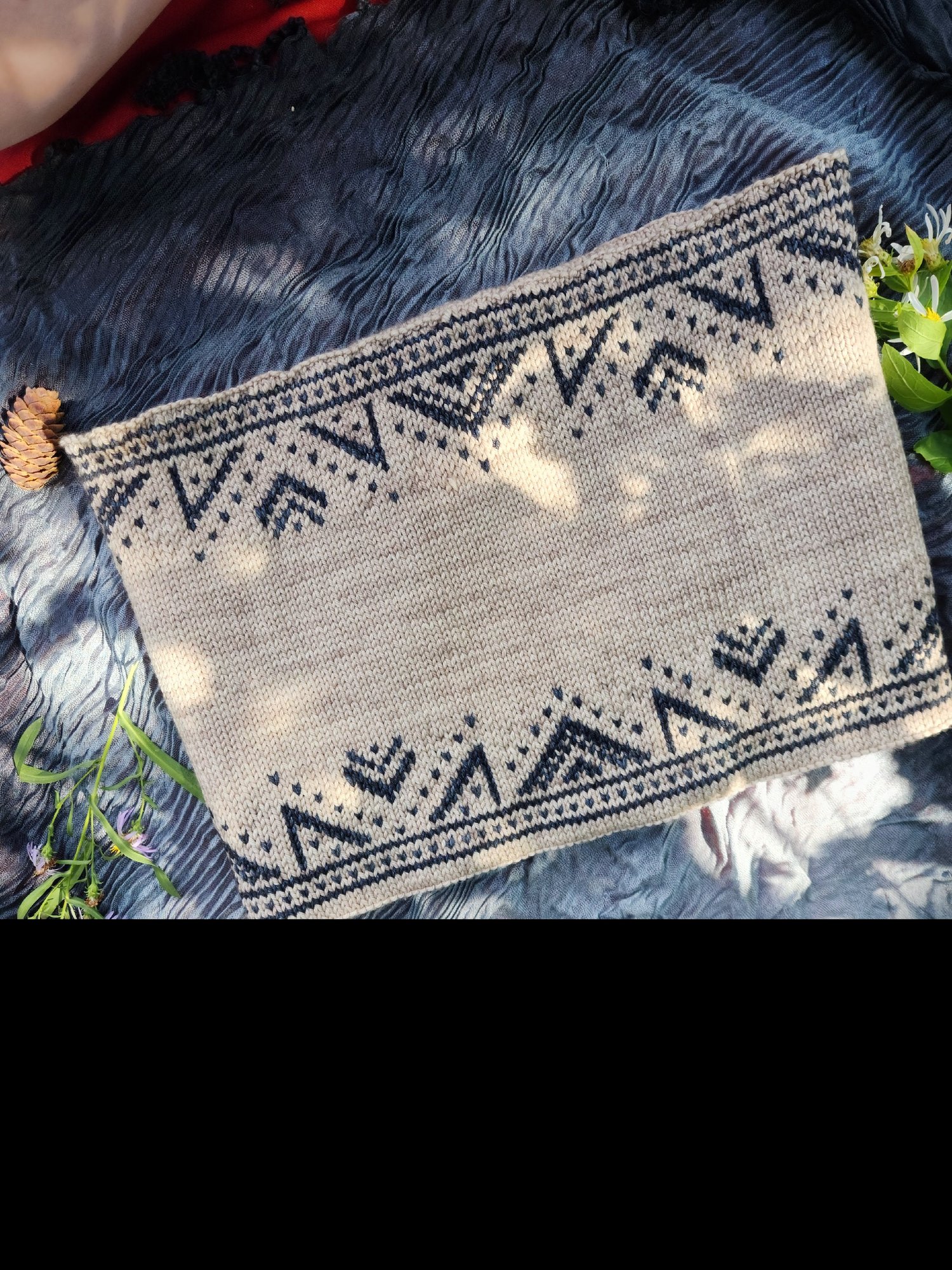 Image of Cascades Reversible Cowl