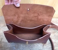 Image 5 of 1 stud satchel