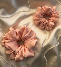 Image 9 of SCRUNCHIES OVERSIZED & STANDARD APRICOT/MORELA