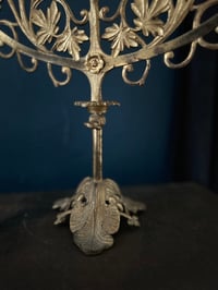 Image 5 of Grand candélabre d’église, en laiton, fin XIXeme siècle