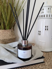 Sea Salt and Vanilla Reed Diffuser 