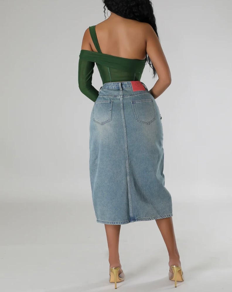 Image of Denim floating pocket skirt 