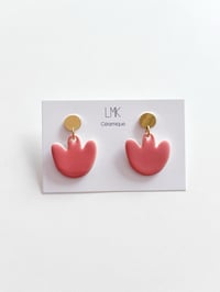 Paire de boucles d'oreilles céramique FLOWAMI INVERSA rose foncé