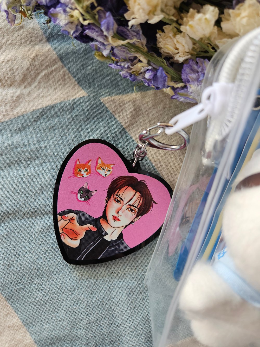 Image of SoonDoongDorLeeknow Black Heart Keychain