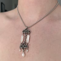 Image 3 of Window of Pearls Necklace