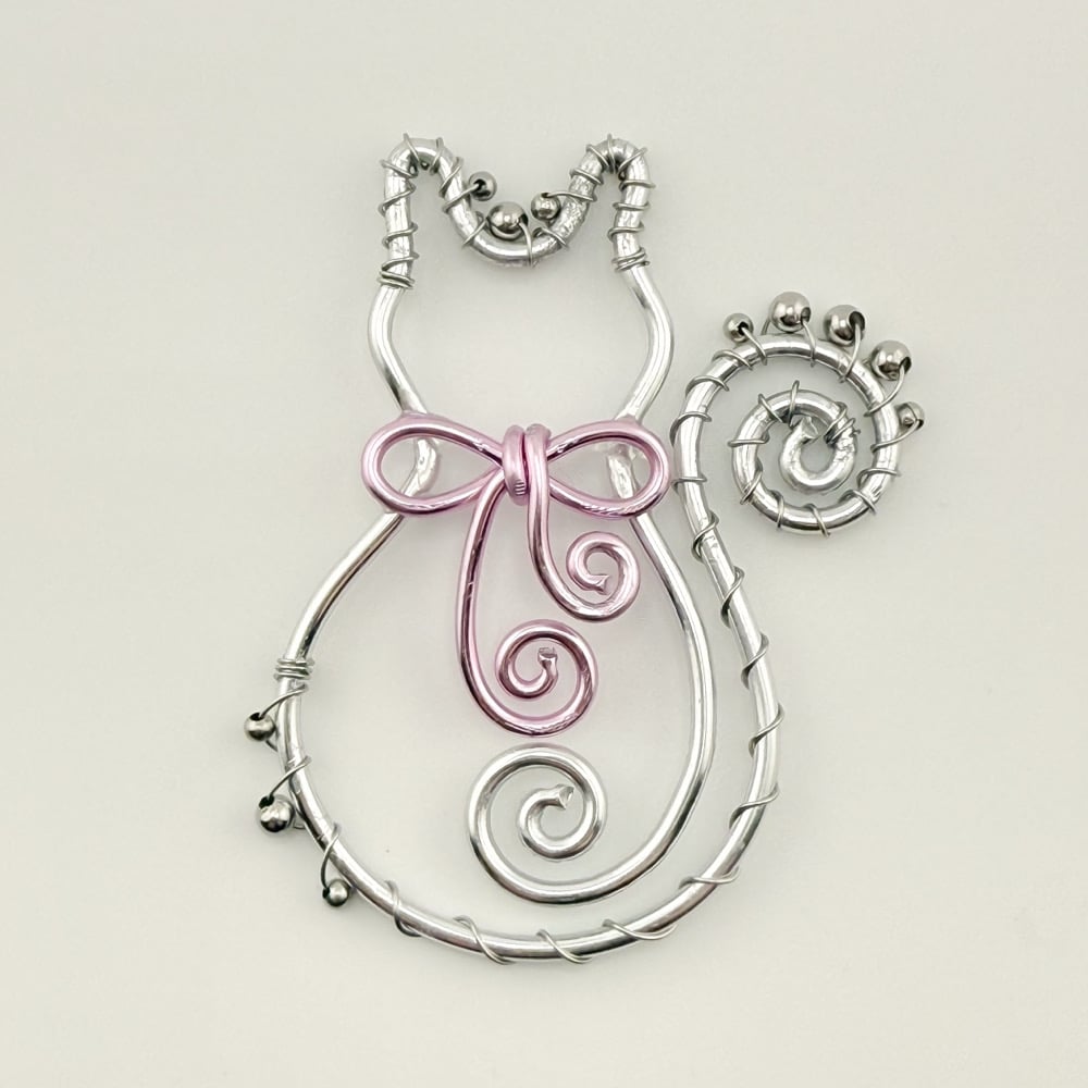 Image of Kitty Swirl Wire Pendant
