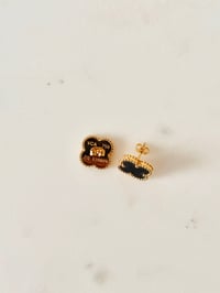 Image 4 of GOLD CLOVER EARRING WITH COLOR