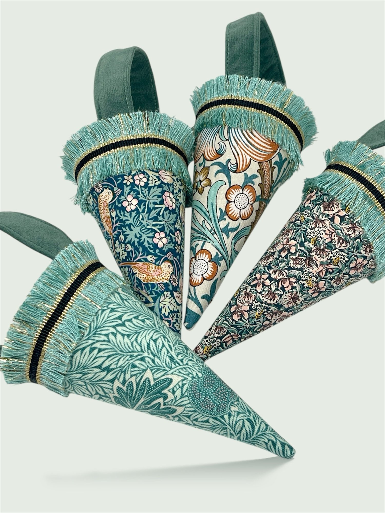 Image of William Morris Apple