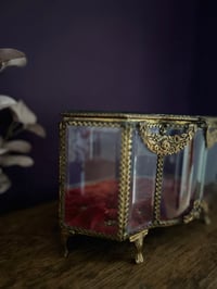 Image 9 of Exceptionnel grand coffre/ reliquaire en verre biseauté, XIXème siècle 