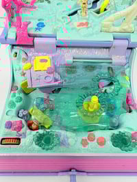 Image 8 of Ensemble bracelet et Polly Pocket Le Livre violet sous les mers