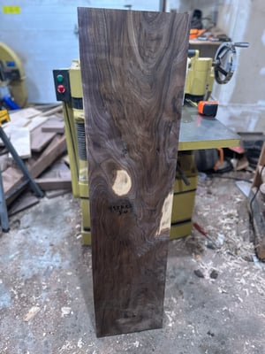 Pretty walnut board