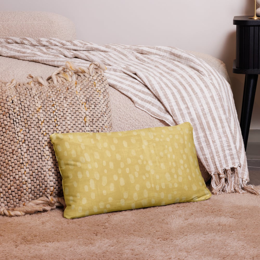 Image of Minimalist Yellow Dotted Pillow - Modern & Chic Bedding Design | InnerQueen Berlin