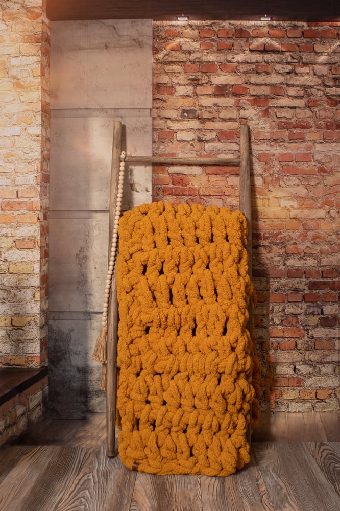 Image of Cozy Chunky Blanket-Mustard 