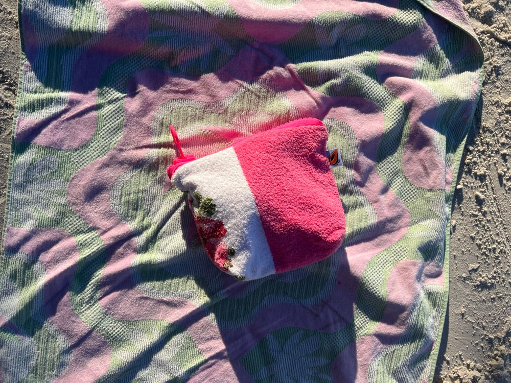 Image of Postcard pouch- Rose pink