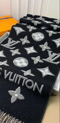 Image 4 of SAINTS  WINTER SCARF