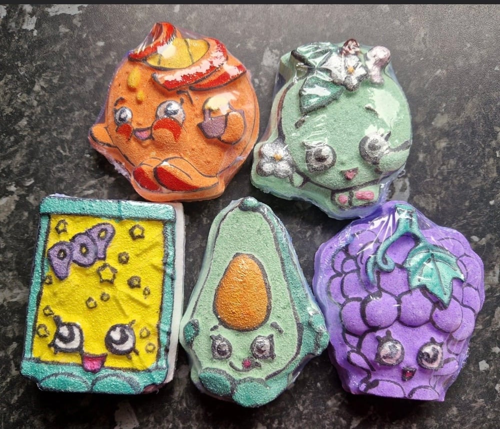Image of Green apple from shopkins bath bomb