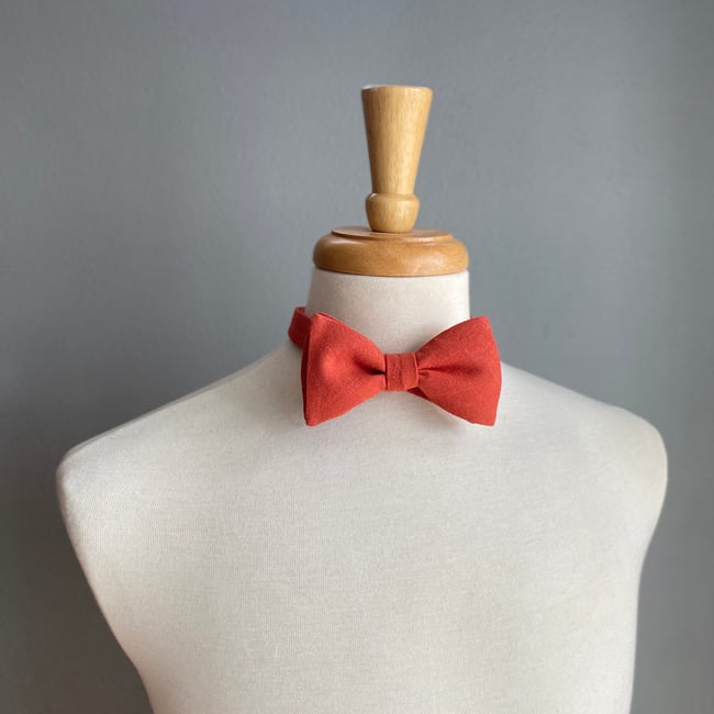 Rust Linen Bow Tie